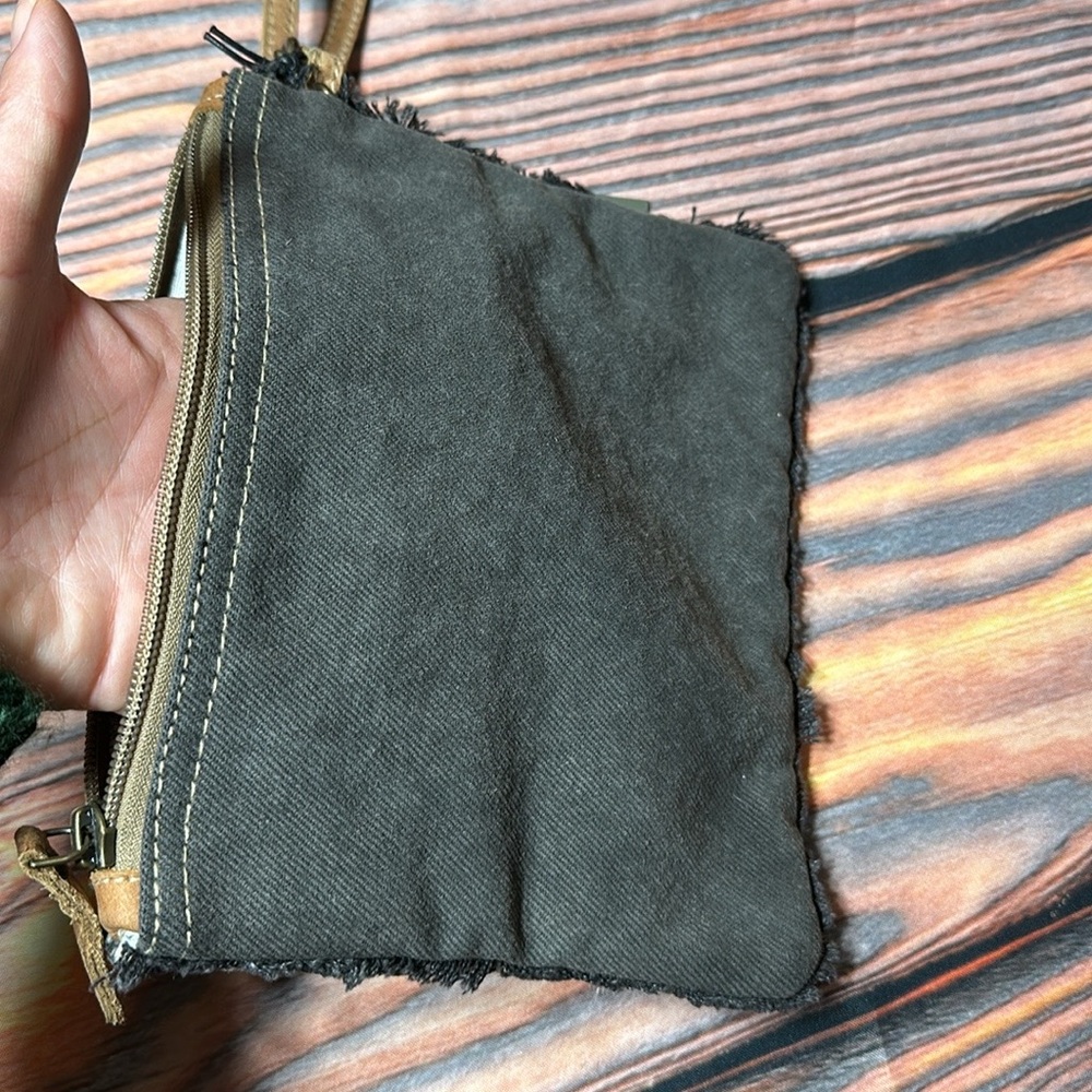 Myra Second Impression Pouch HIDE-SEGMENTED SMALL BAG - Picture 10 of 11